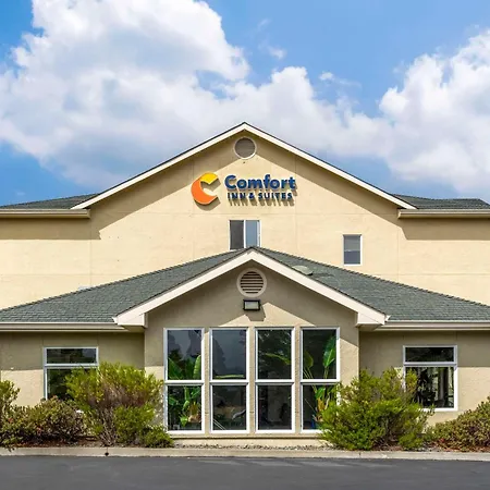 Comfort Inn & Suites Redwood Country